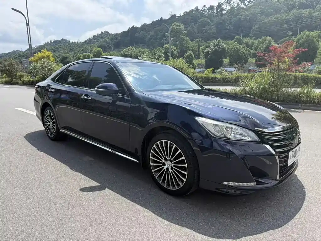 Toyota Crown 2018 2.0T Sport