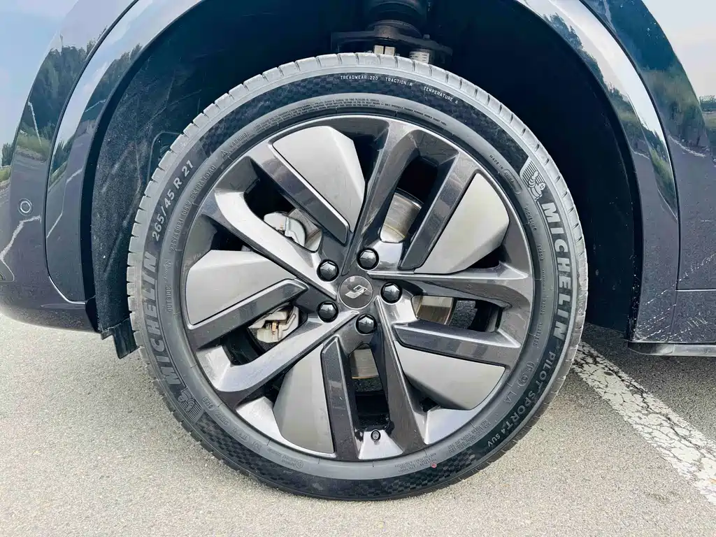 Li Auto Li L7 — миниатюра 10