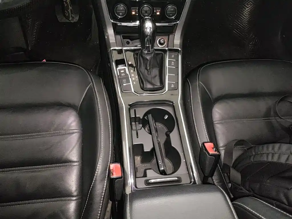 Volkswagen Passat — миниатюра 14