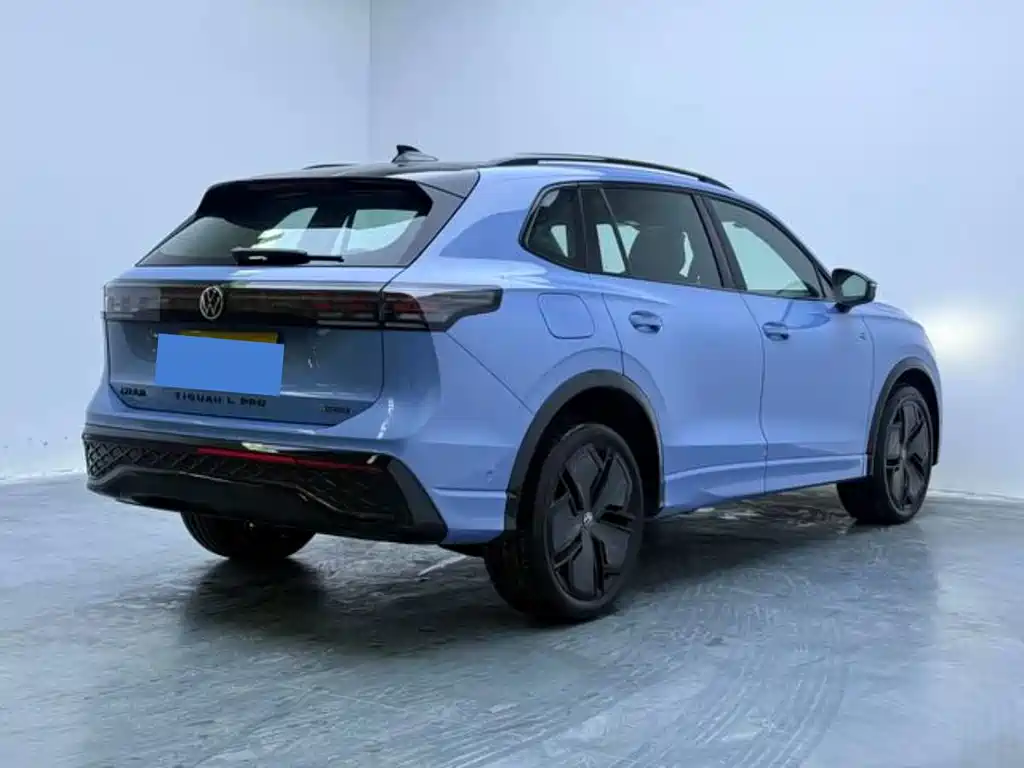 Volkswagen Tiguan L — миниатюра 8