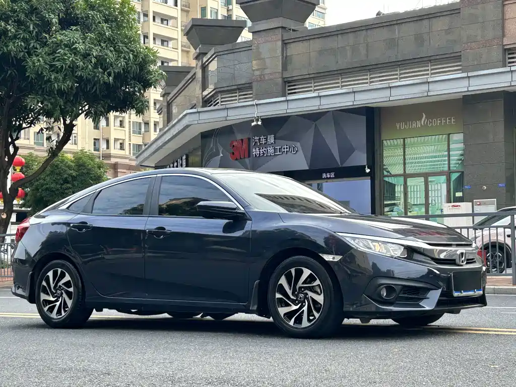 Honda Civic — миниатюра 3