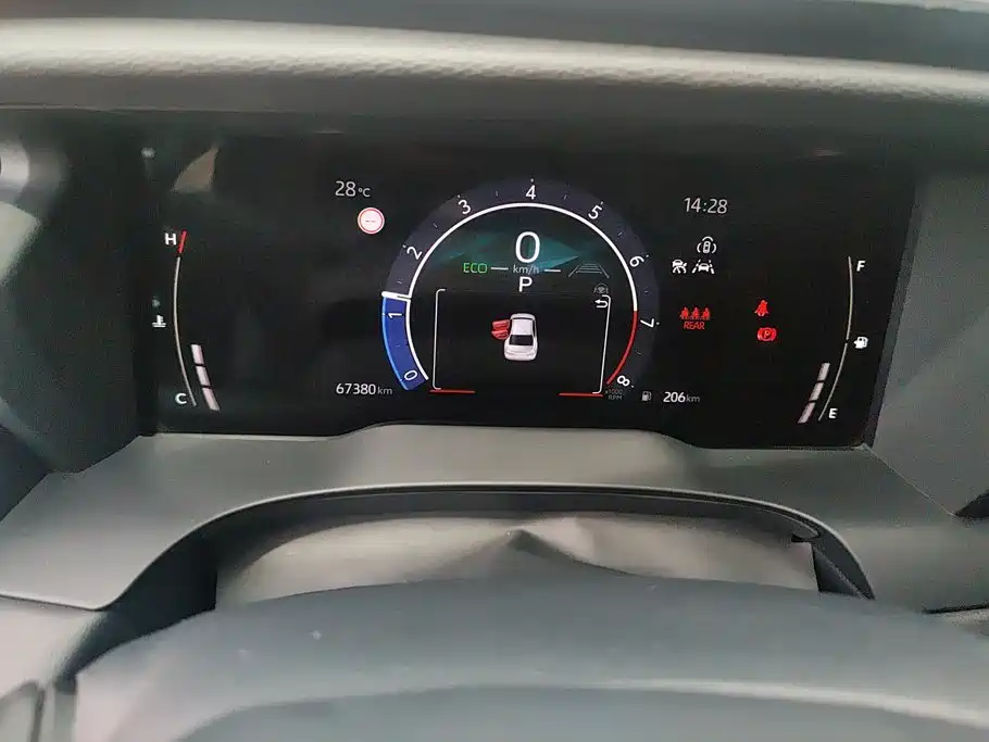 Toyota Camry — миниатюра 14