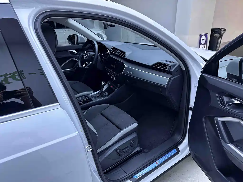 Audi Q3 — миниатюра 8