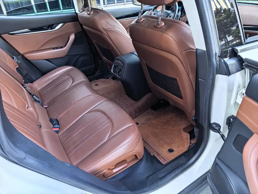 Maserati Levante — фотографии объявления, Фото 32
