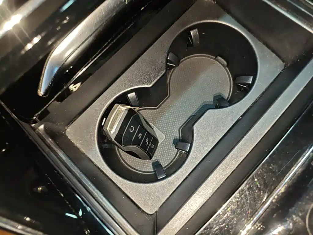 BYD Tang New Energy — миниатюра 9