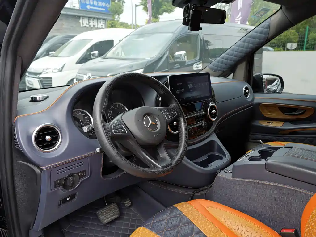 MERCEDES-BENZ VITO