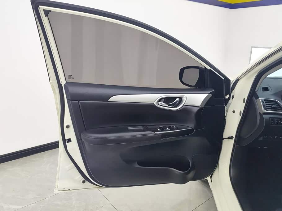 Nissan Sylphy 1.6 л 2024 г. Белый, пробег 48400 км