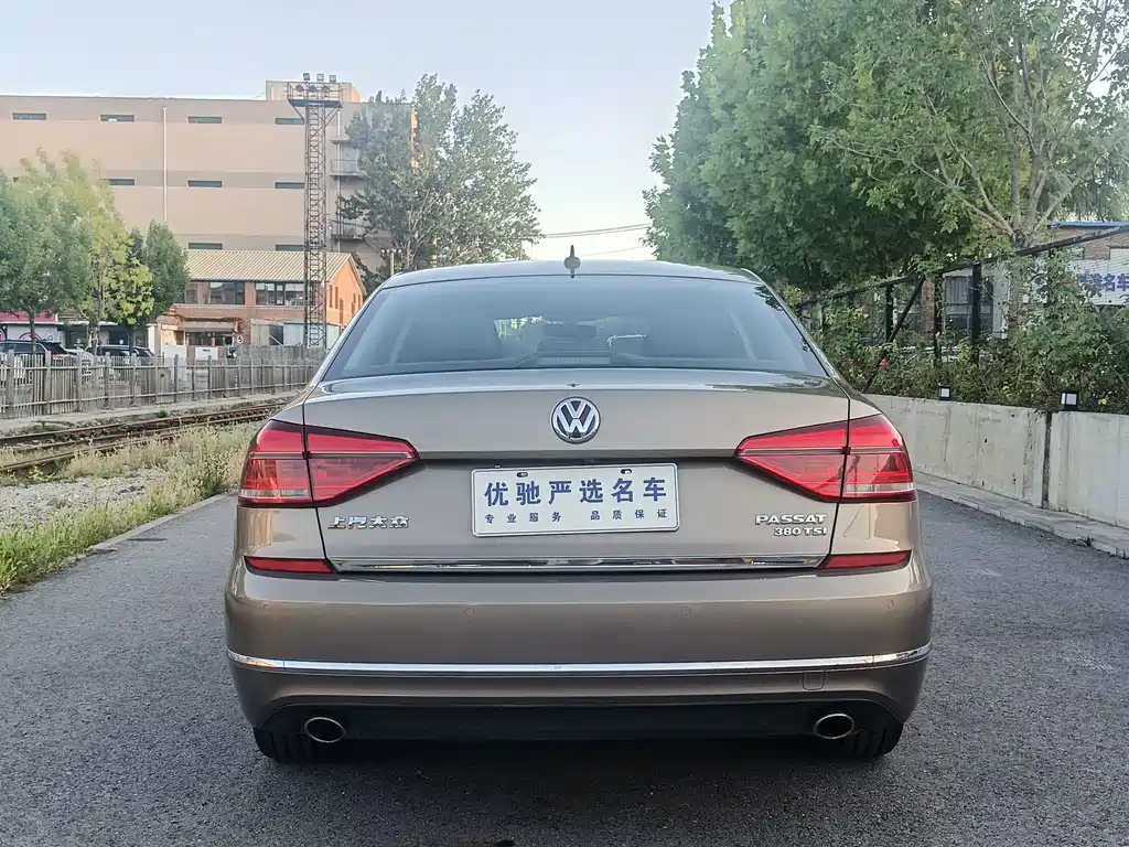 Volkswagen Passat — миниатюра 8