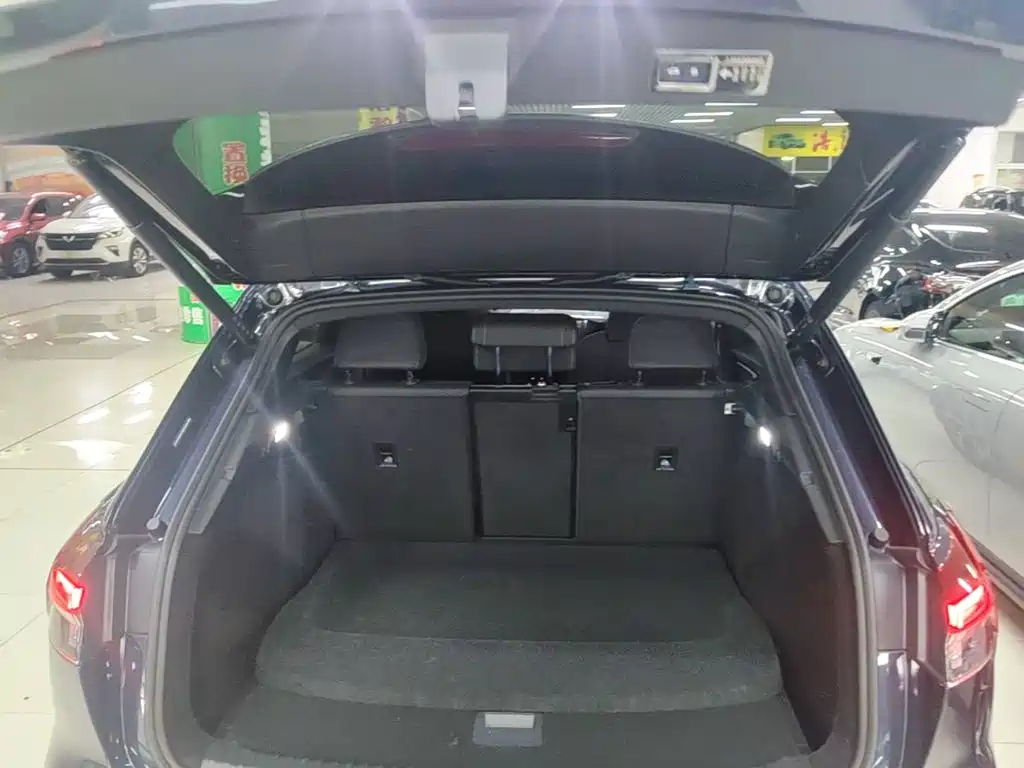 Audi Q4 e-tron — миниатюра 19