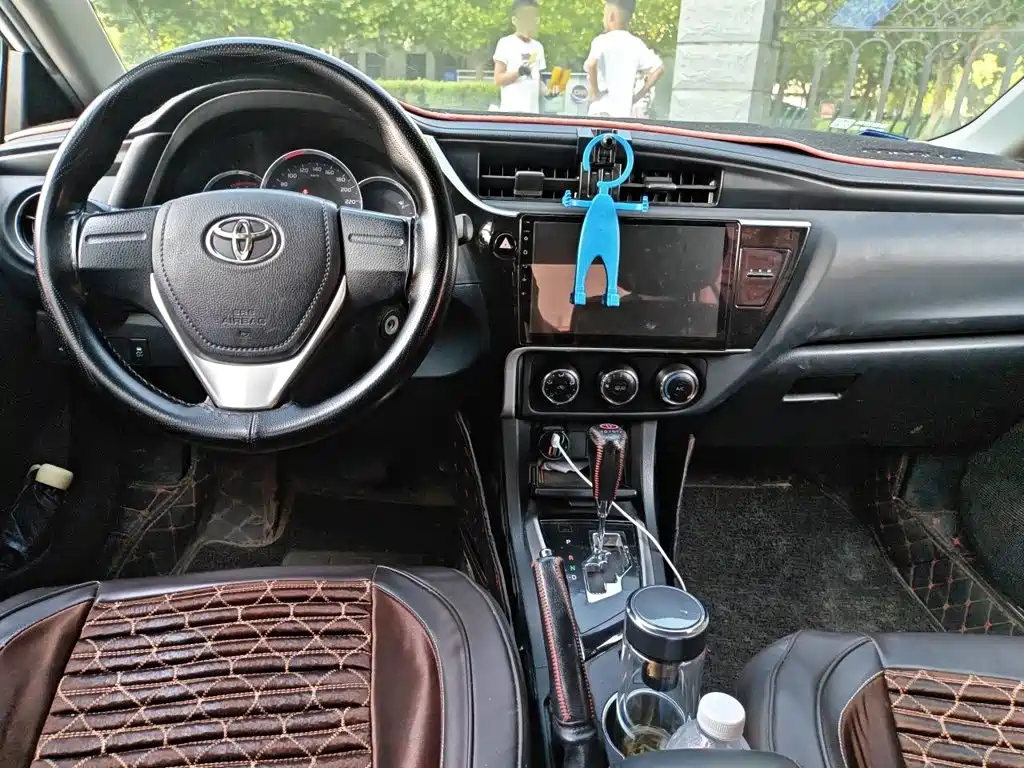 Toyota Corolla — миниатюра 13