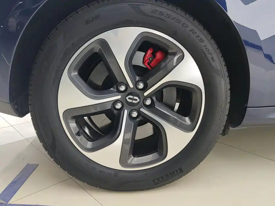 AITO AITO M5 — миниатюра 6