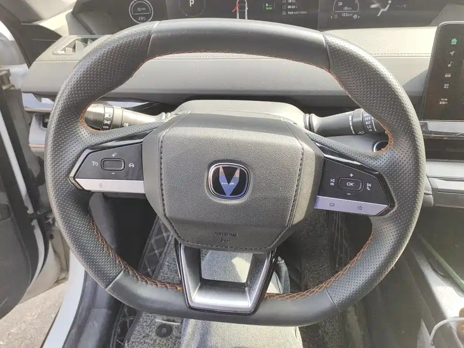 Changan UNI-V iDD — миниатюра 15