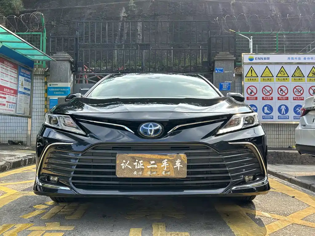 Toyota Camry — миниатюра 6