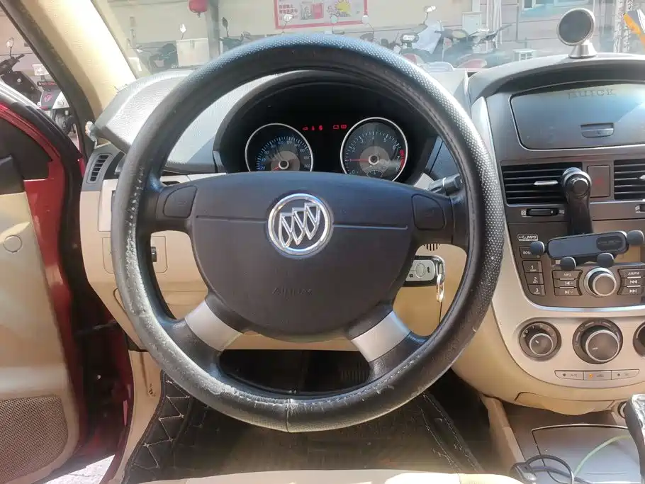 Buick Excelle — миниатюра 15