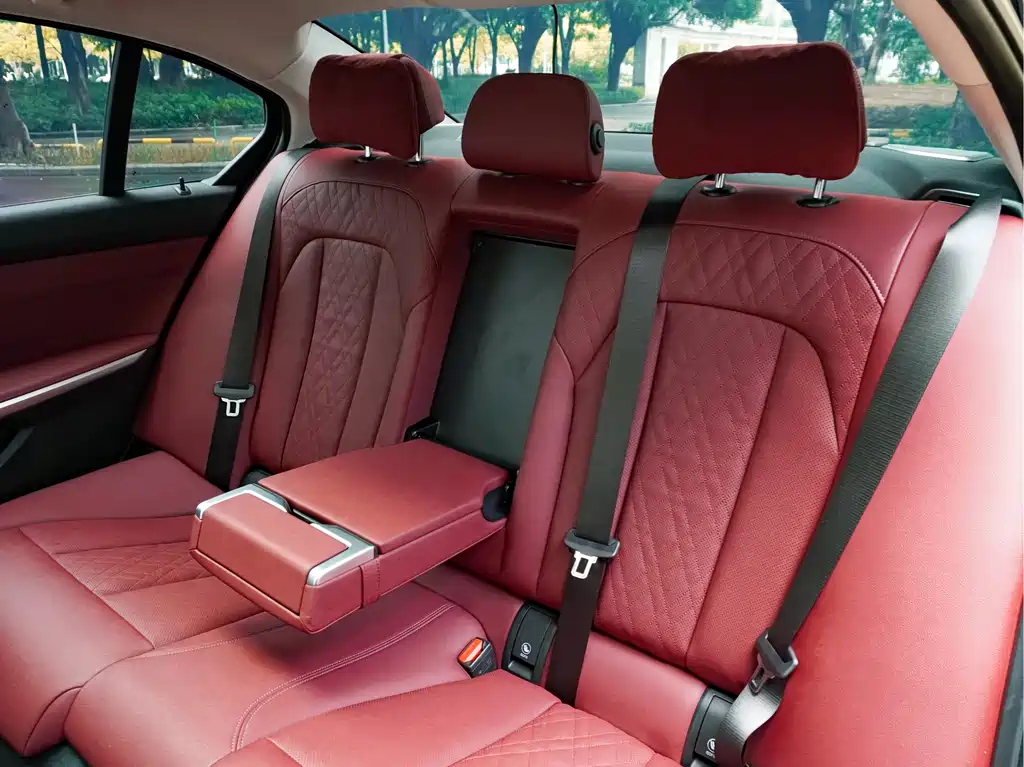 BMW 3 Series — миниатюра 29