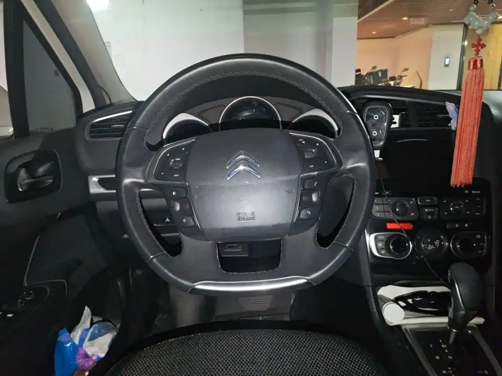 Citroen C4L — миниатюра 11