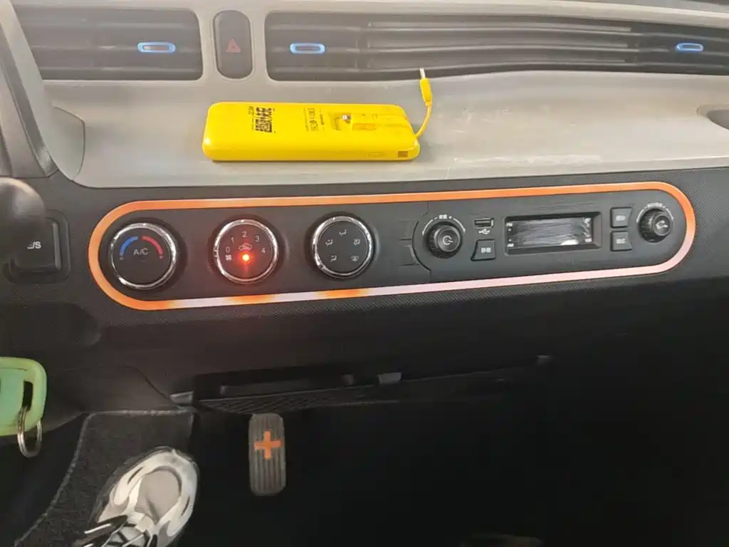 Wuling MINIEV — миниатюра 13