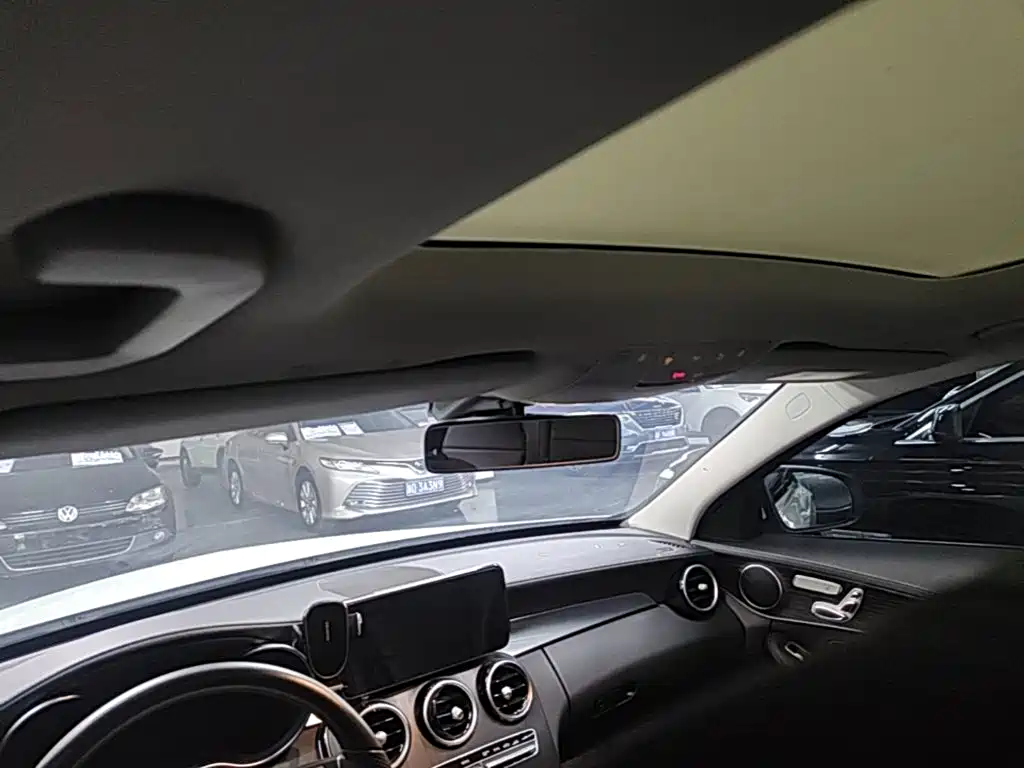 Mercedes-Benz C-Class — миниатюра 18