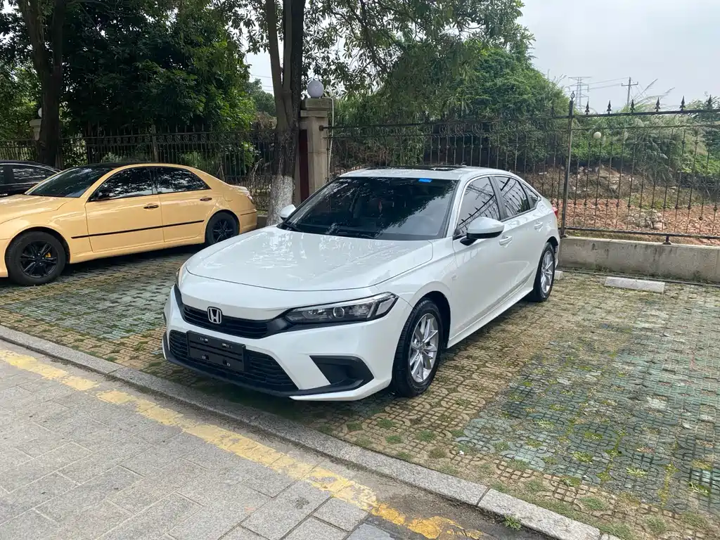 Honda Civic 2022 180TURBO CVT