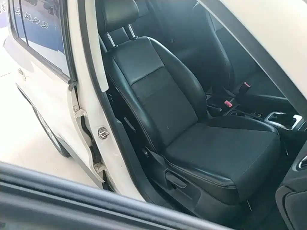 Volkswagen Tiguan — миниатюра 25