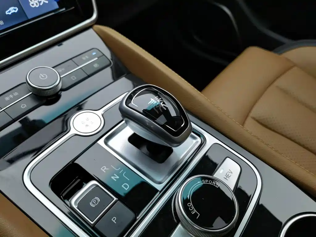 BYD Qin NEV — миниатюра 13