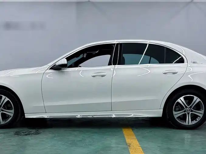 Mercedes-Benz C-Class — миниатюра 7