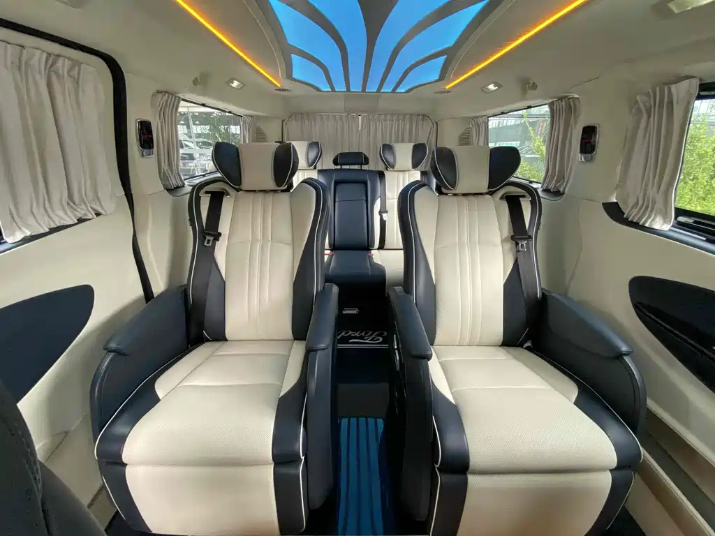 Ford Transit — миниатюра 8
