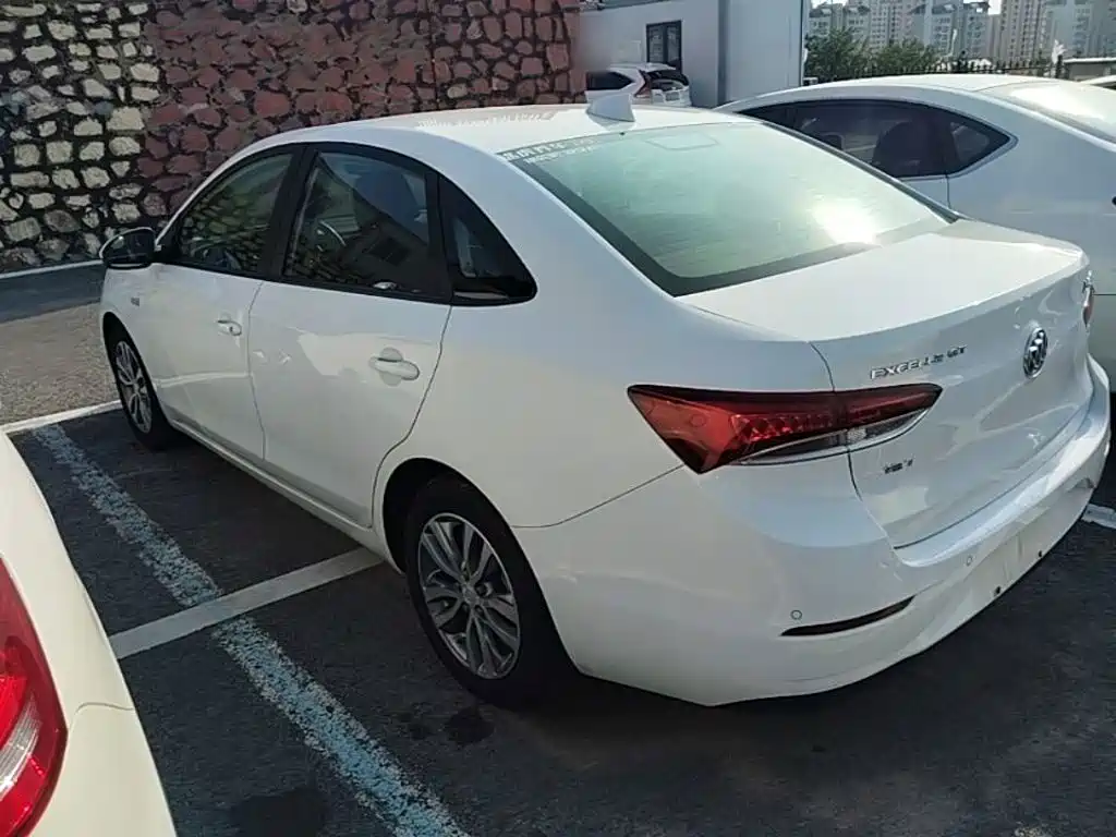 Buick Excelle — миниатюра 5