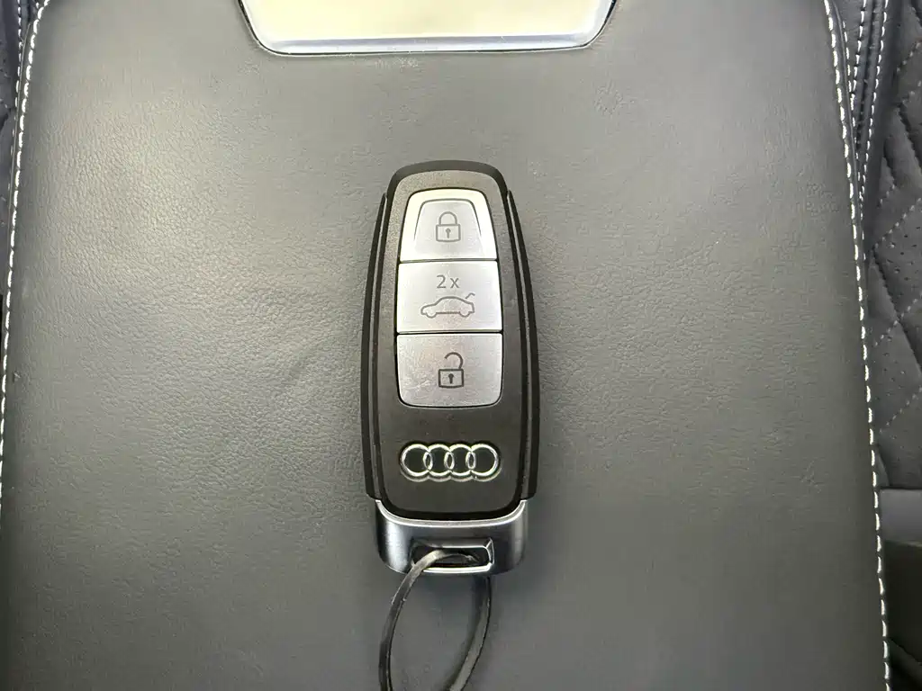 Audi A6L — миниатюра 27