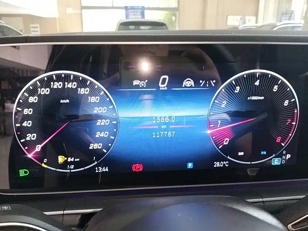 Mercedes-Benz GLE (Import) — миниатюра 12