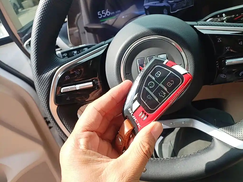 Buick GL8 Hybrid — миниатюра 9