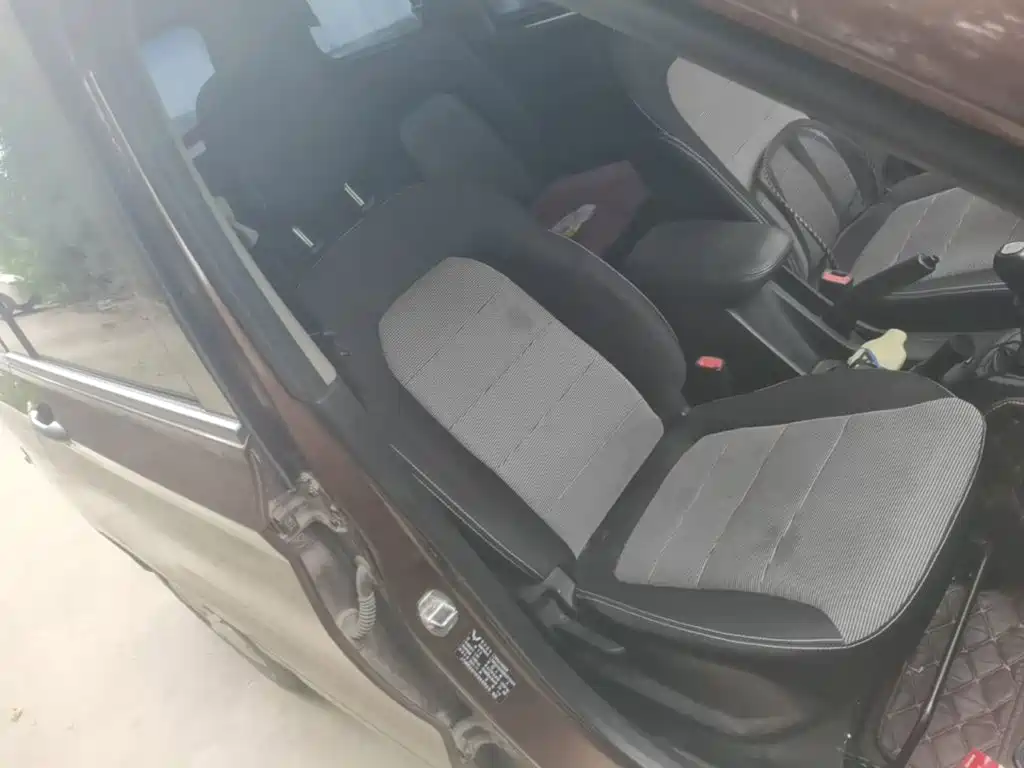 Wuling Hongguang — миниатюра 25
