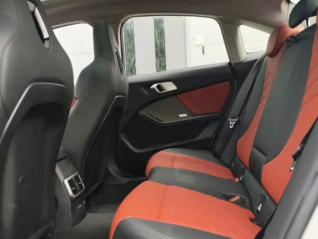 BMW 2 Series — миниатюра 12