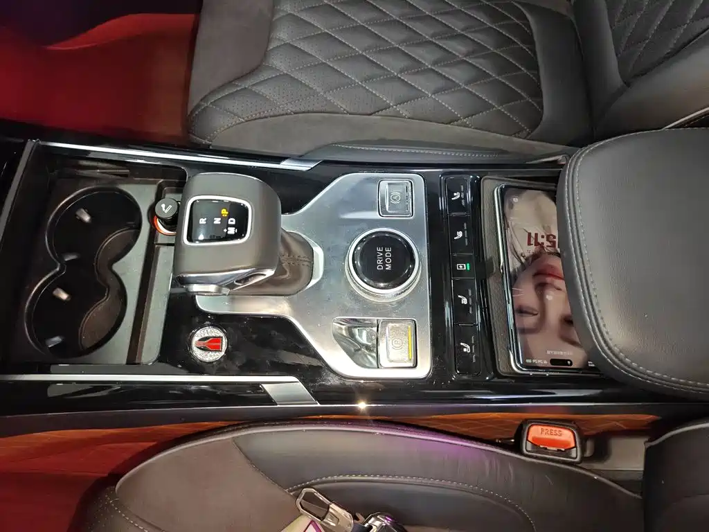 Hongqi Hongqi HS5 — миниатюра 11