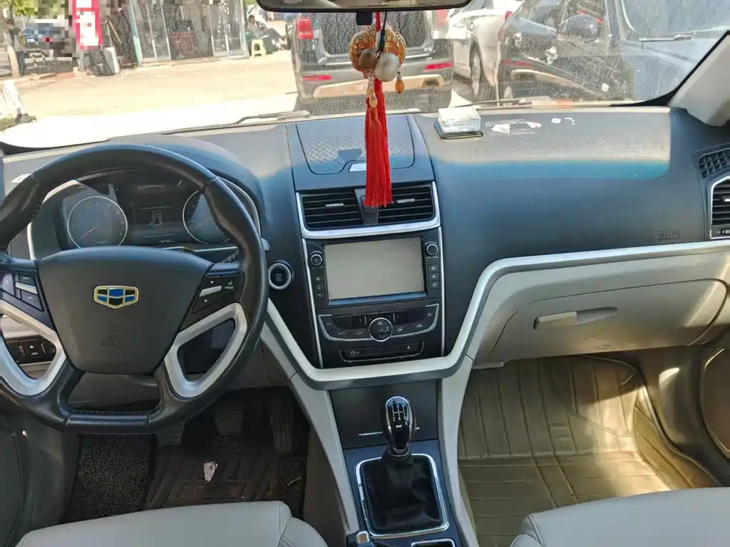 Geely Emgrand — миниатюра 2