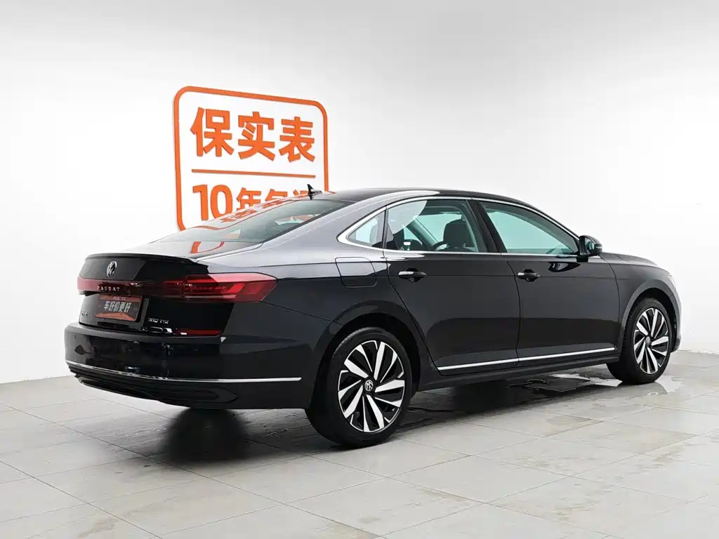 Volkswagen Passat 2025 330TSI Elite