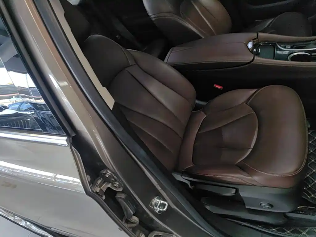 Buick Envision Plus — миниатюра 25