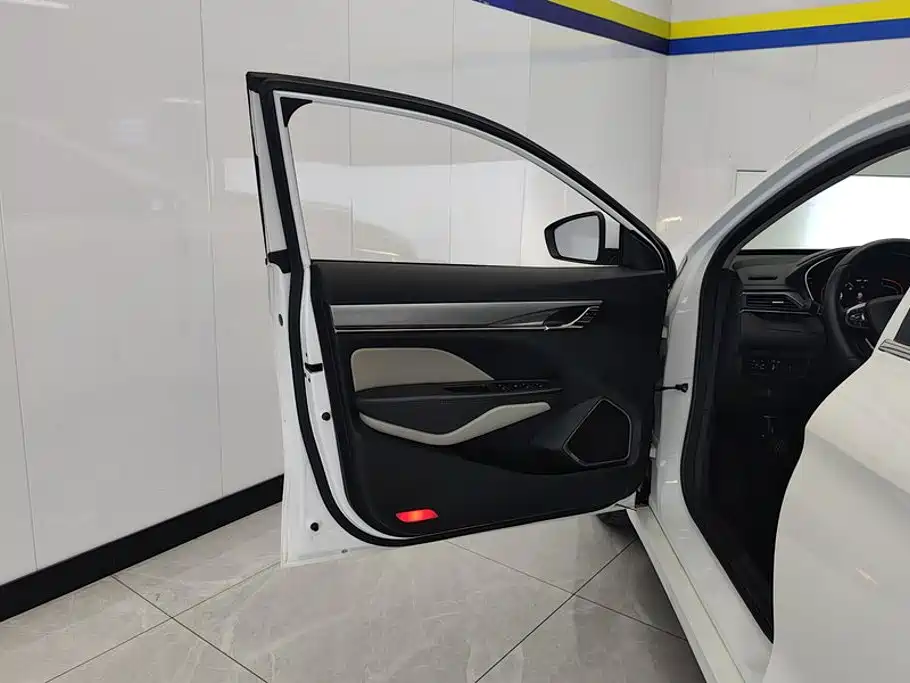 Geely Binrui — миниатюра 7