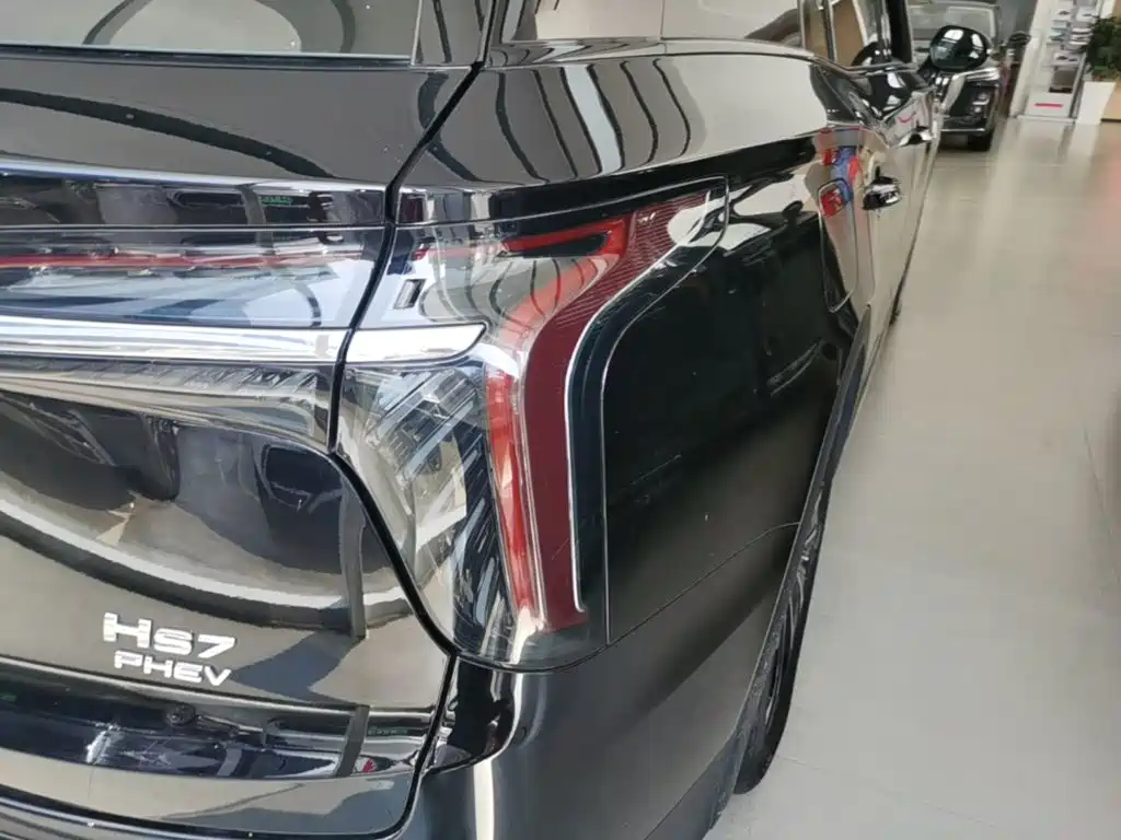 Hongqi Hongqi HS7 PHEV — миниатюра 8