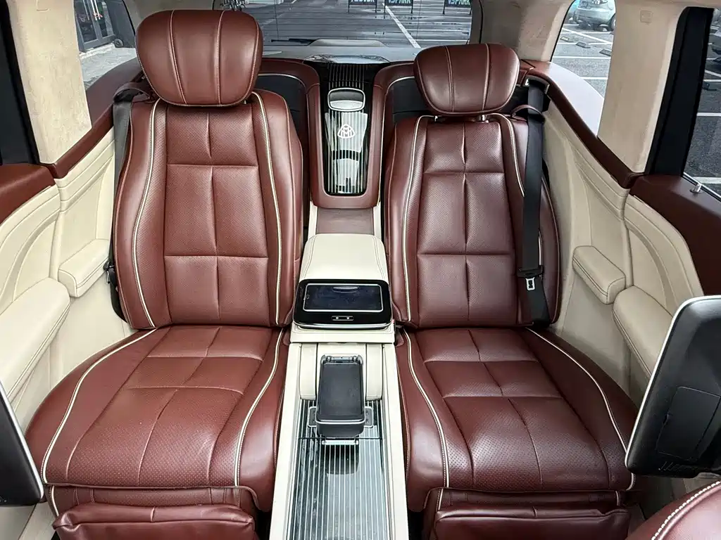 Mercedes-Benz GLS — миниатюра 13