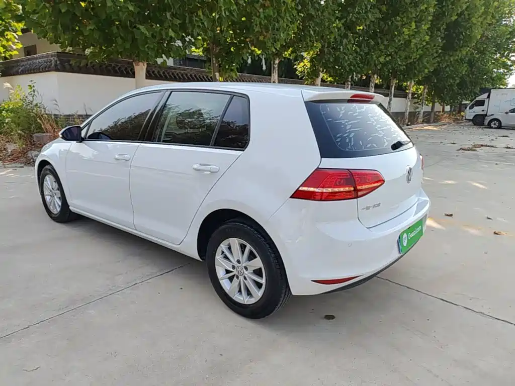 Volkswagen Golf — миниатюра 5