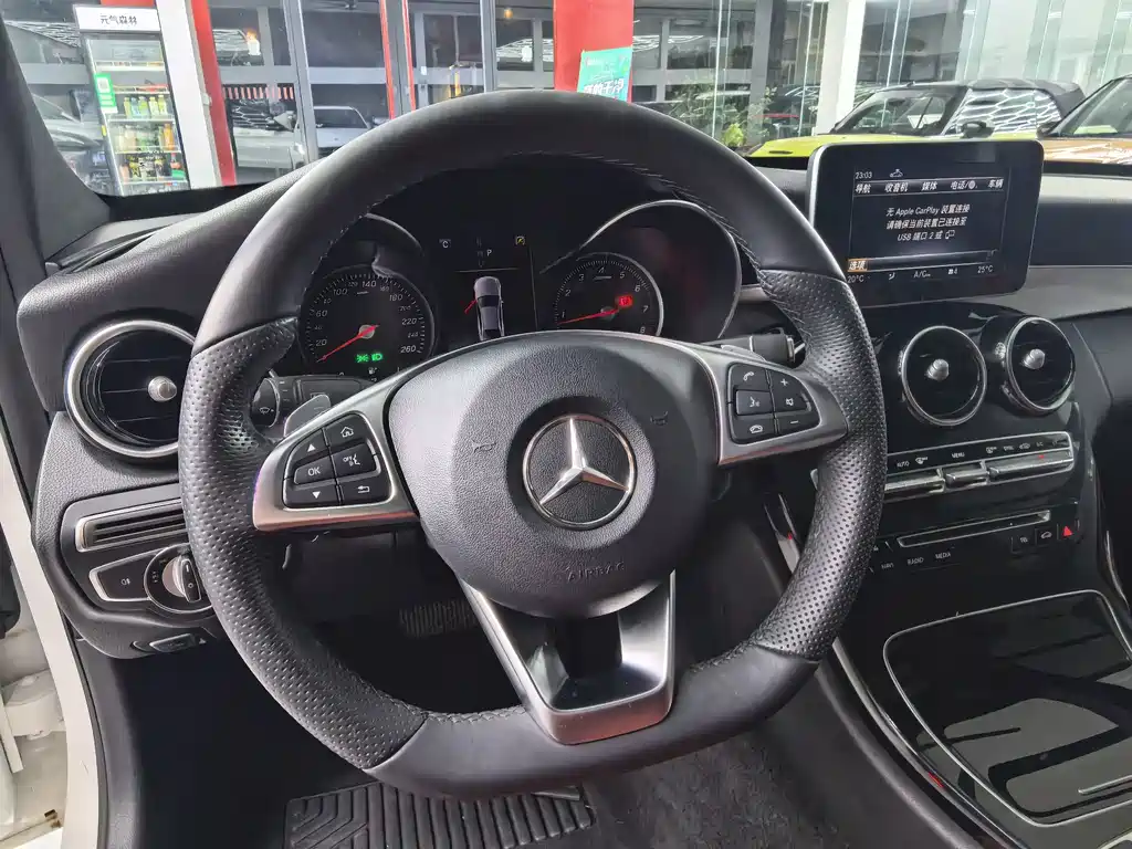Mercedes-Benz C-Class — миниатюра 13