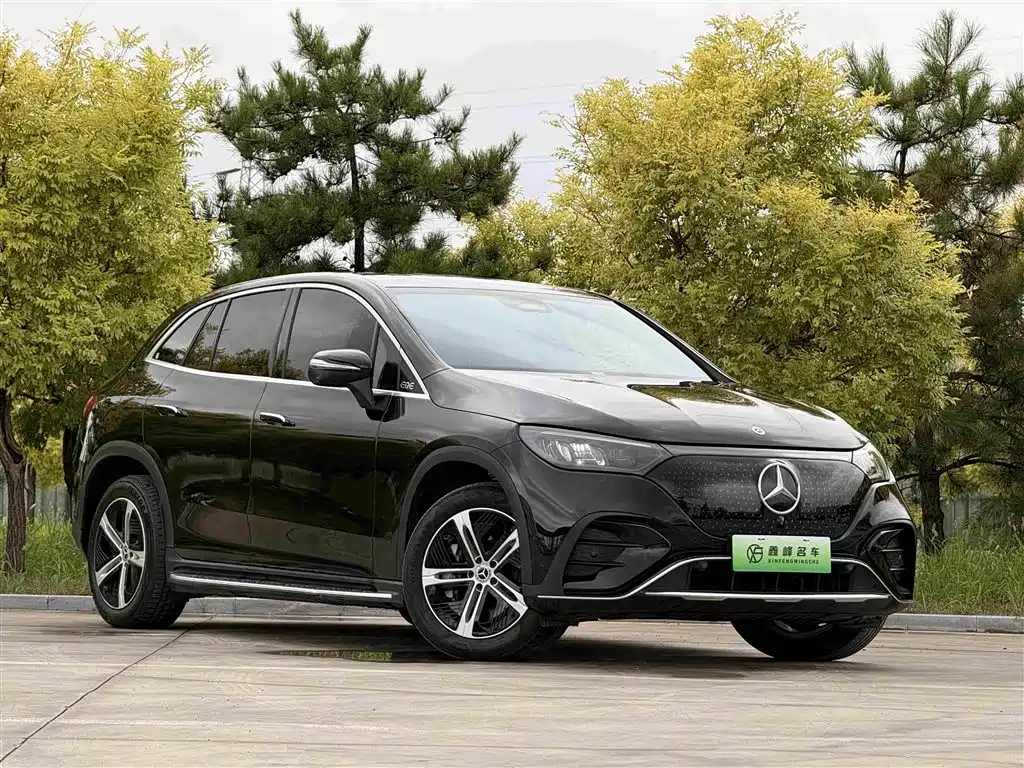 Mercedes-Benz EQE SUV