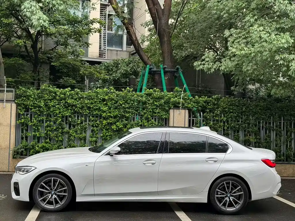 BMW 3 Series 2021 320Li M Sport Package