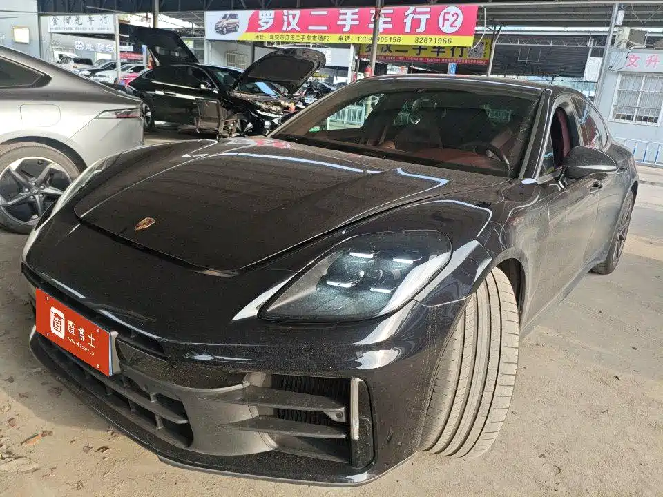 Porsche Panamera 2024