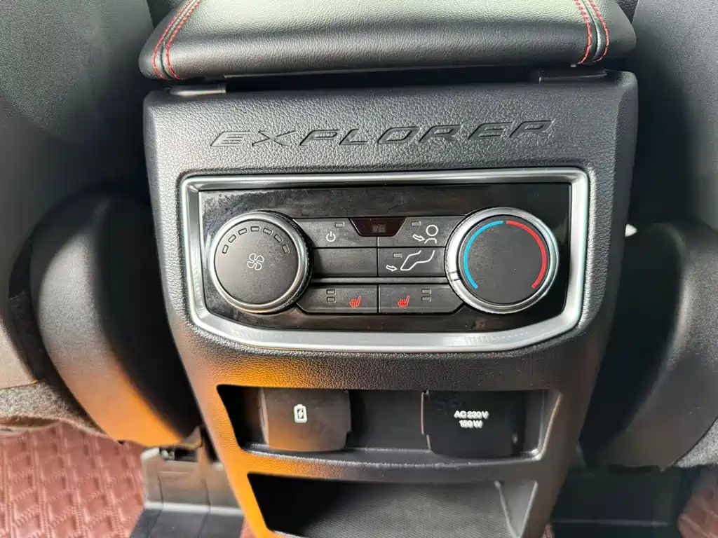 Ford Explorer — миниатюра 11