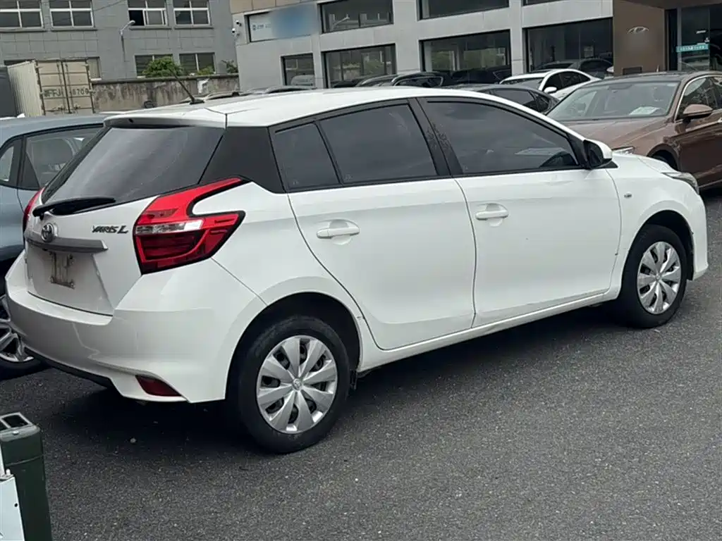TOYOTA YARIS L ZHIXUAN