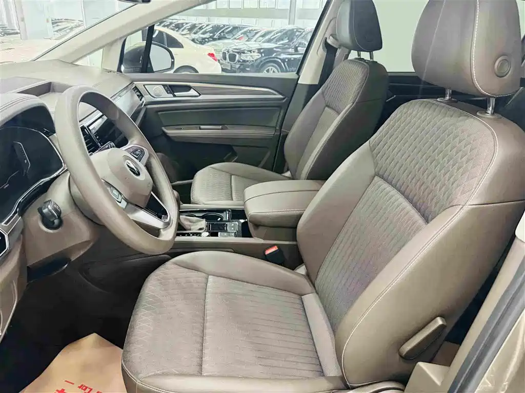 Volkswagen Viloran — миниатюра 12