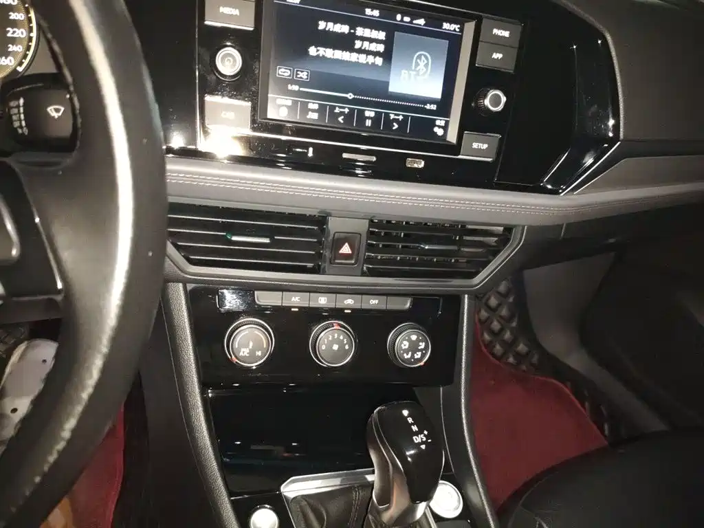 Volkswagen Sagitar — миниатюра 6