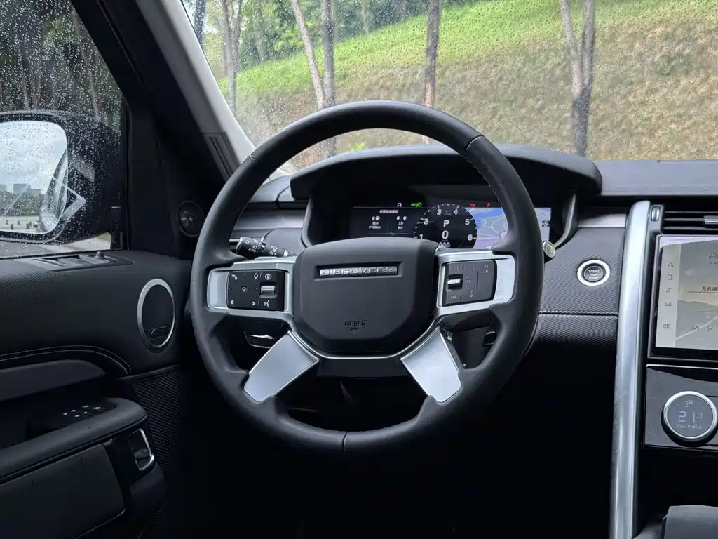 Land Rover Discovery — миниатюра 7